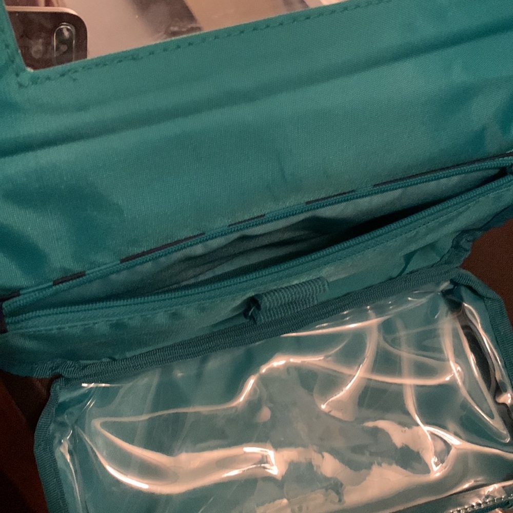 Thirty-One Makeup Bag - Picture 6 of 10